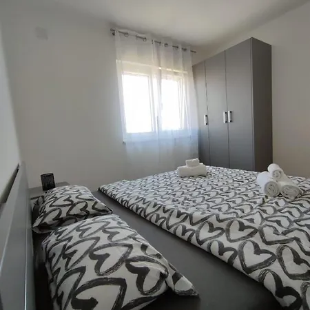 Apartment Ivana *